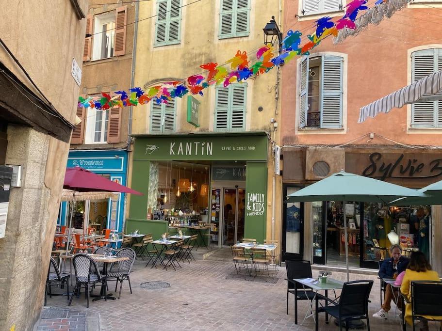 Akropole De Caroline, Central, Lumineux, Calme, Free Parking, Lift, 3 Beds Draguignan Exterior foto